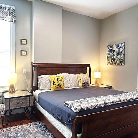 G4 King Bed Central Location Museums Free Parking Ричмънд Екстериор снимка